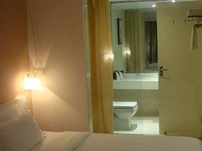 Guang Zhou Master Hotel Гуанджоу Екстериор снимка